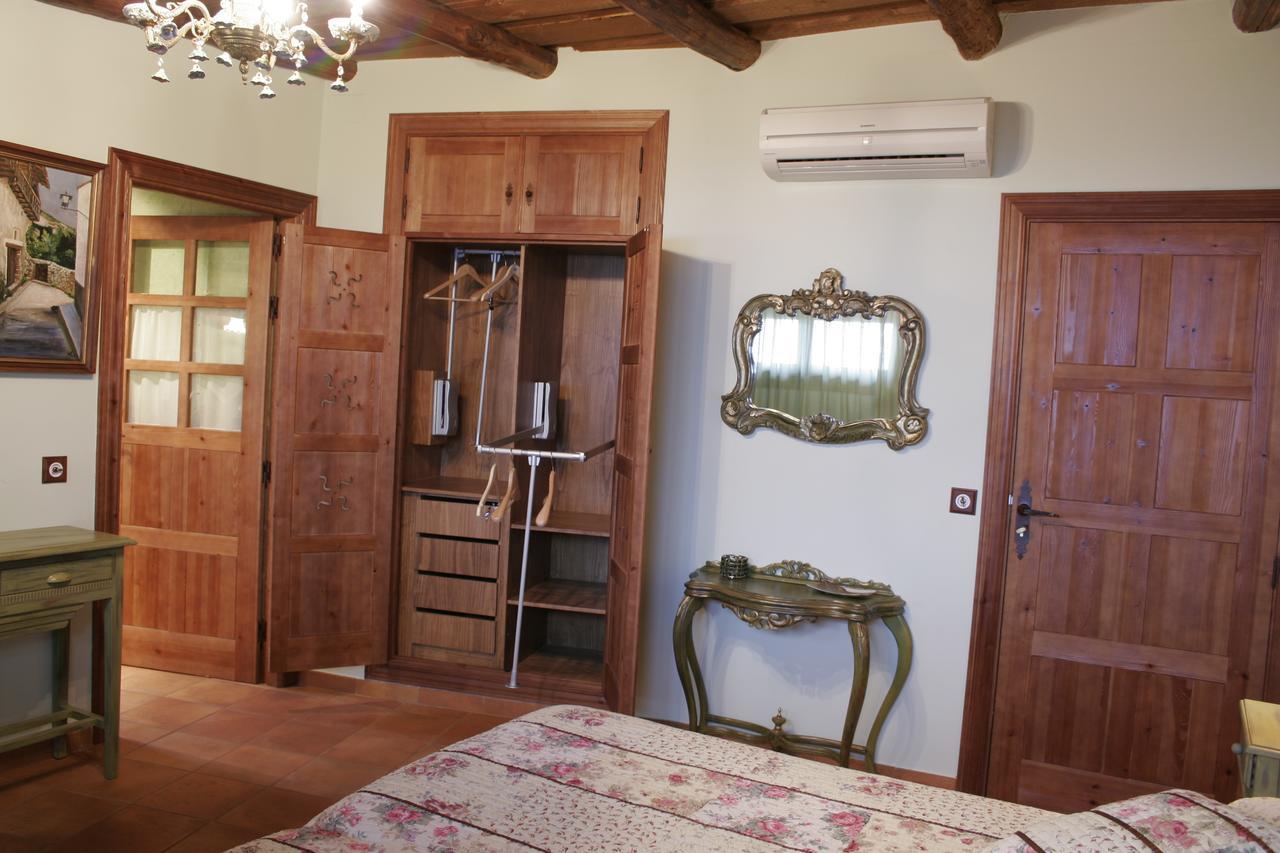 Posada La Gatera Pedro Bernardo ภายนอก รูปภาพ